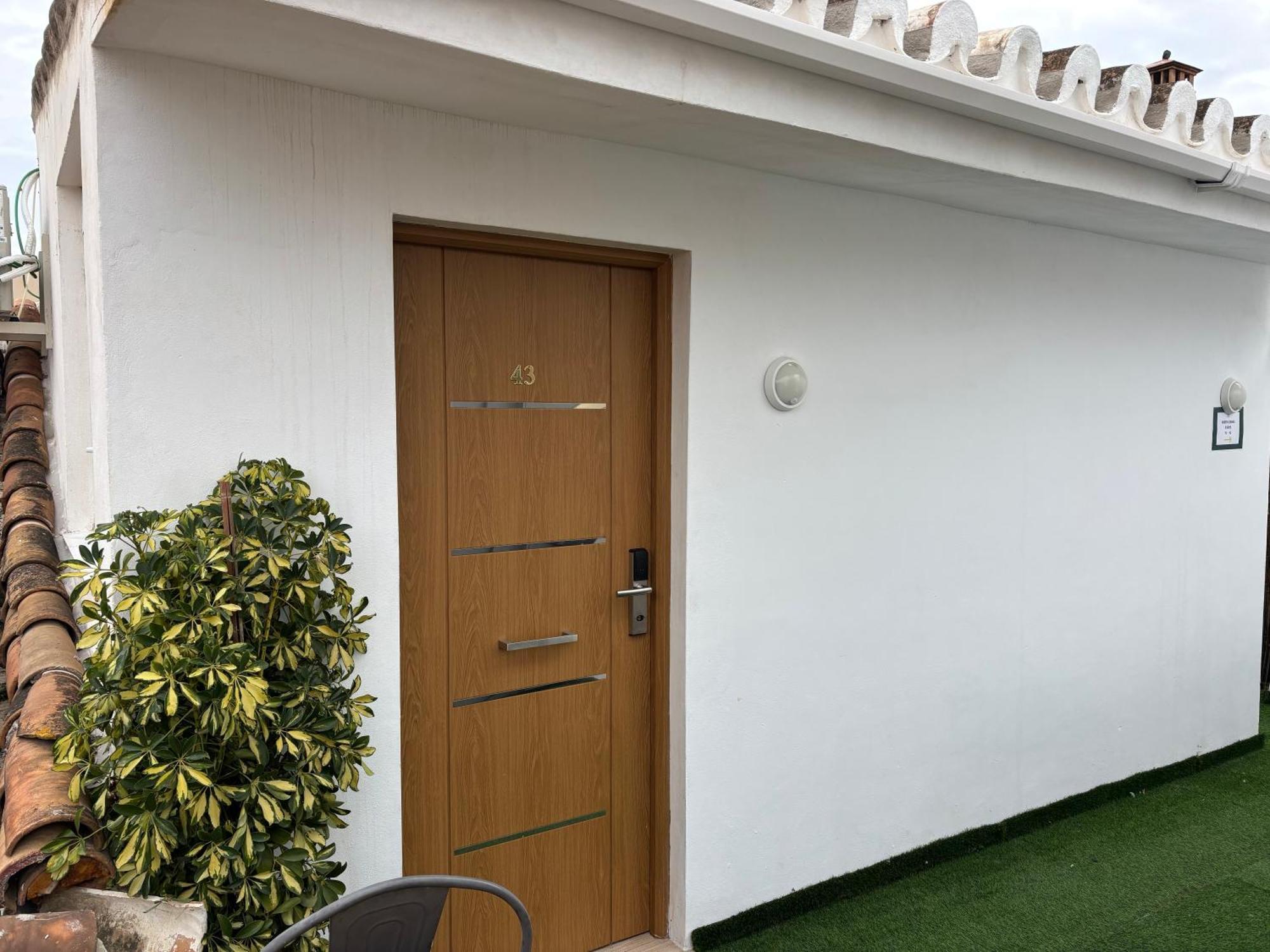 Malaga City Suites Exterior foto
